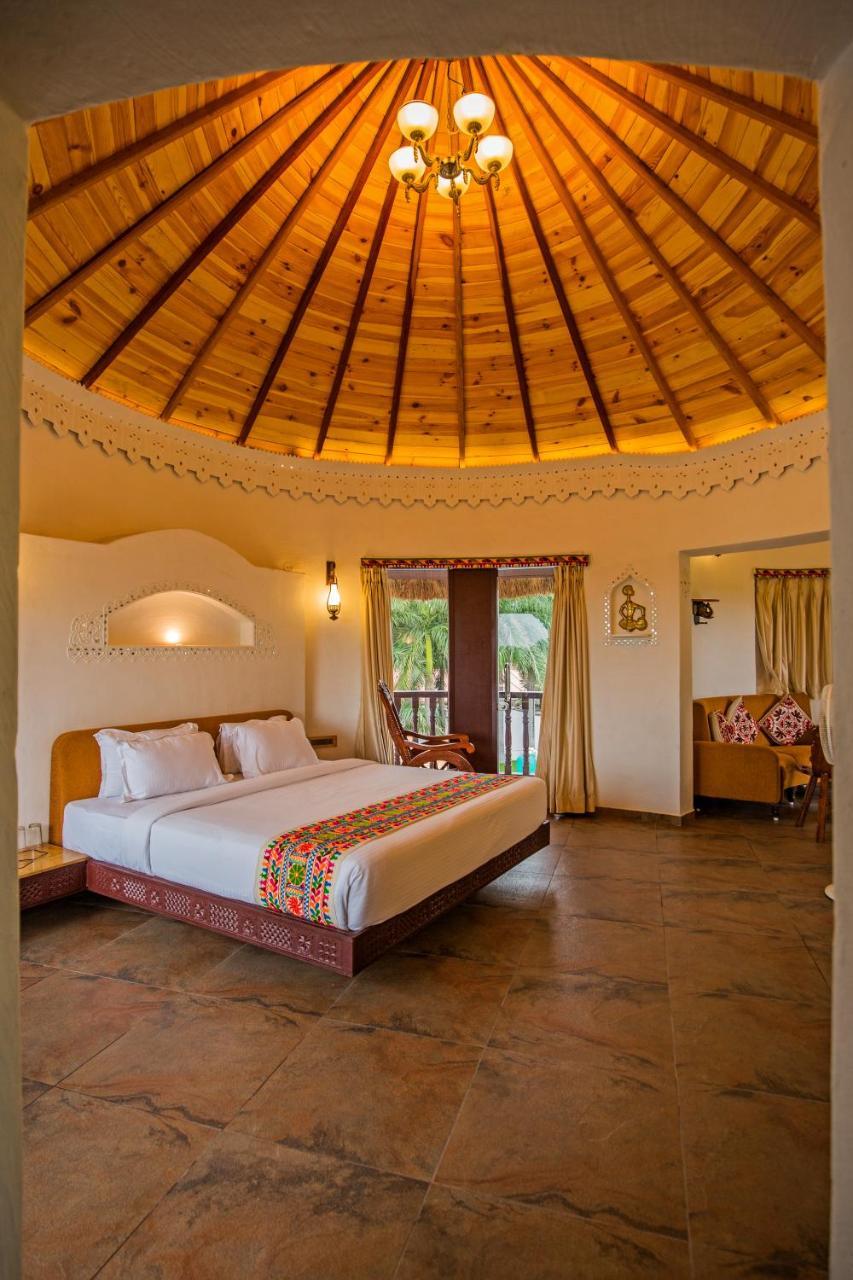 Nirali Resorts Rajkot Exterior foto