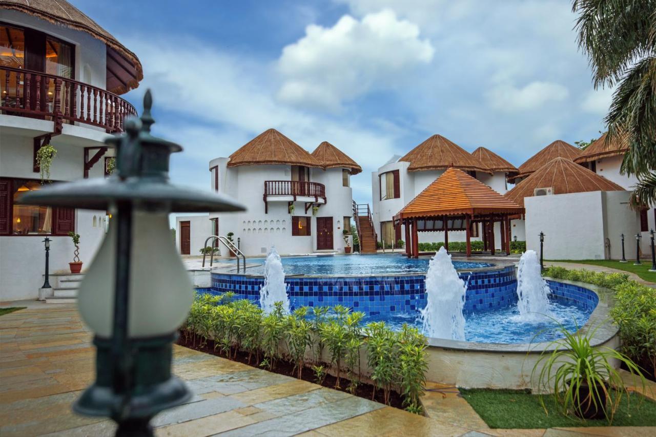 Nirali Resorts Rajkot Exterior foto